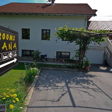 Rooms Jana Слуни Екстериор снимка
