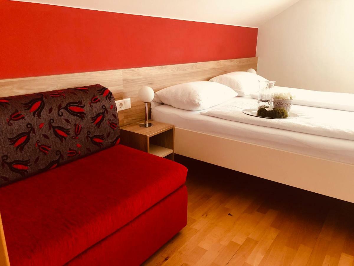 Rooms Jana Слуни Екстериор снимка