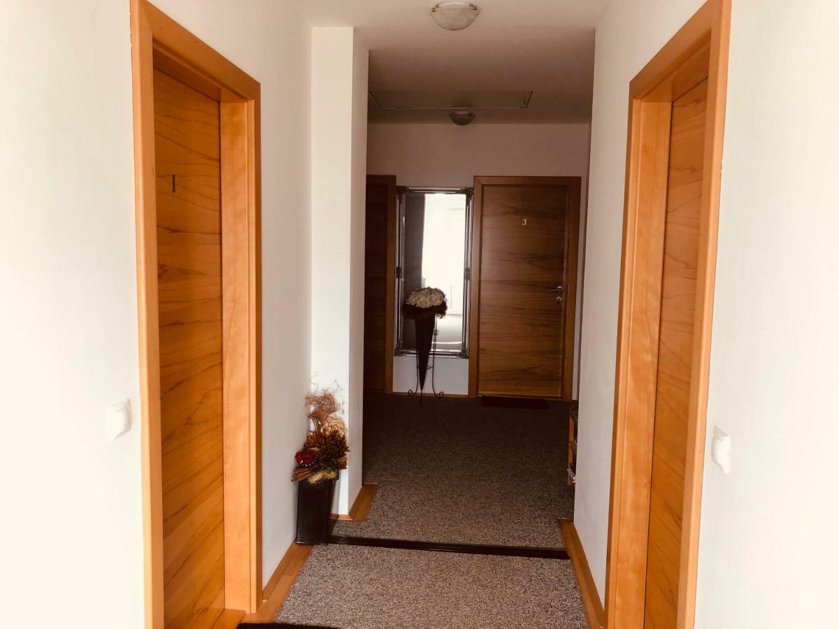 Rooms Jana Слуни Екстериор снимка