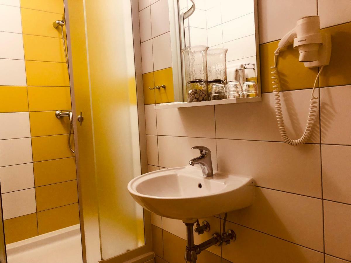 Rooms Jana Слуни Екстериор снимка